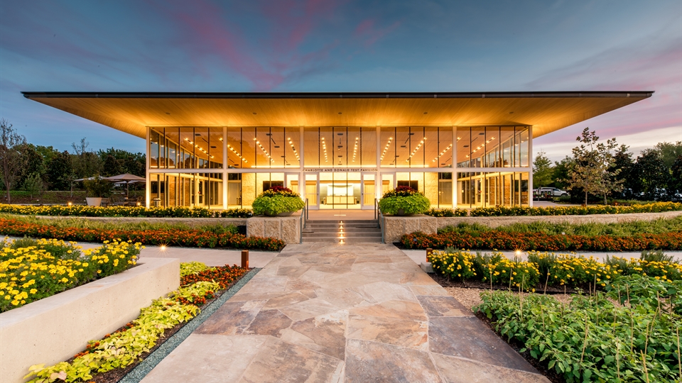 A TASTEFUL PLACE AT THE DALLAS ARBORETUM